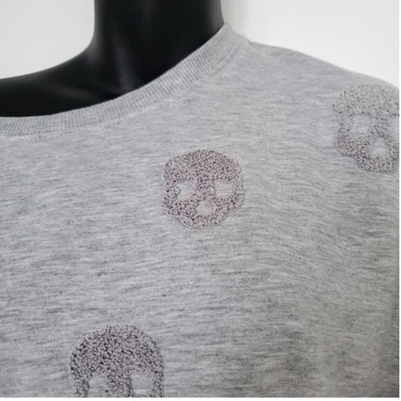 Gray Skull Print Off-Shoulder Sweatshirt Oversized Slouchy Pullover Edgy Size M - Picture 3 of 8